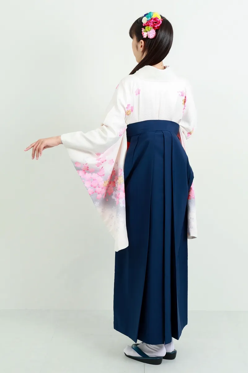 着物セット（青・白・ピンク） 着物】白地にピンクグレーサクラ+【袴】コン│27,500円で安心・安全